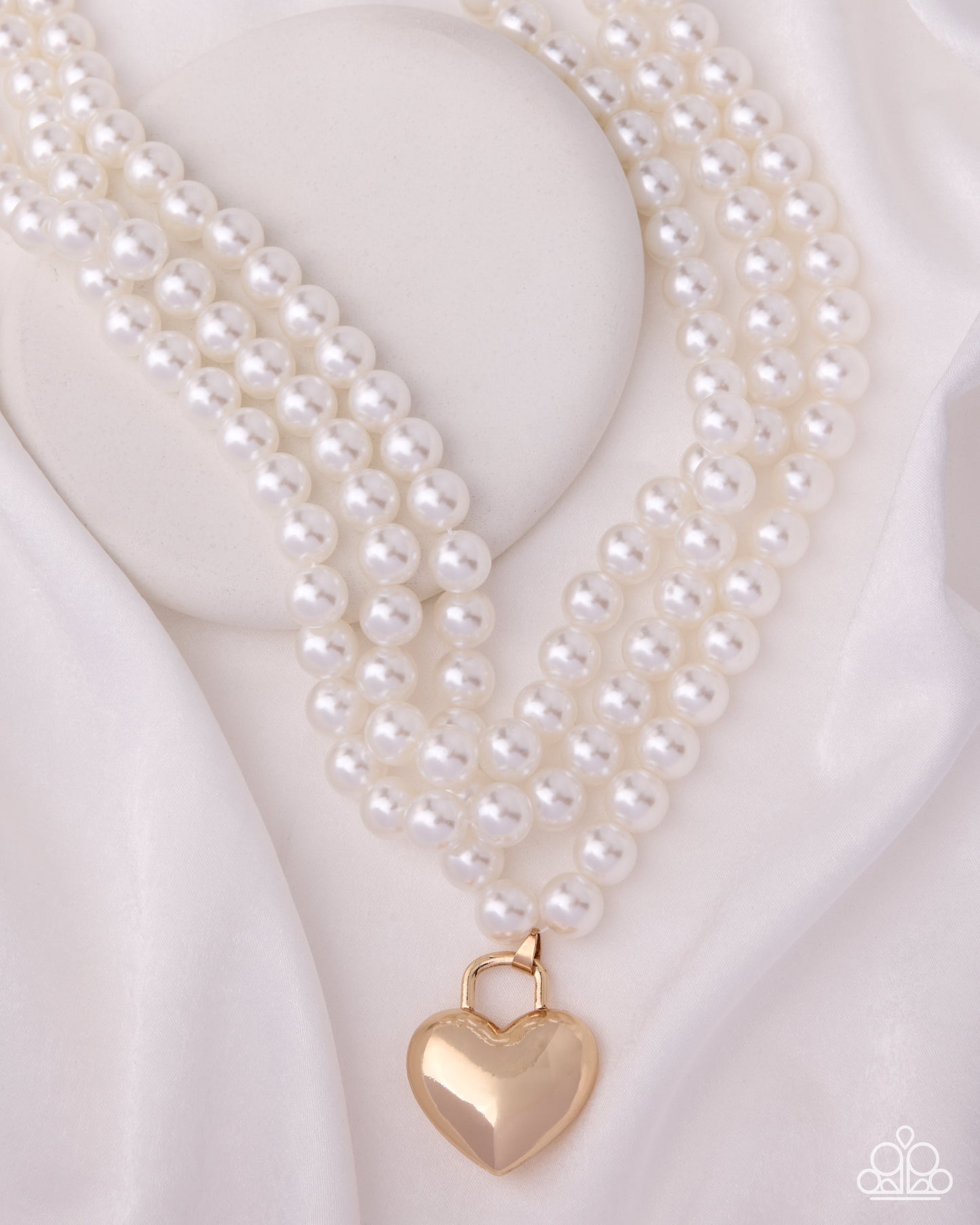 Paparazzi - Lustrous Look - Gold Necklaces #0424