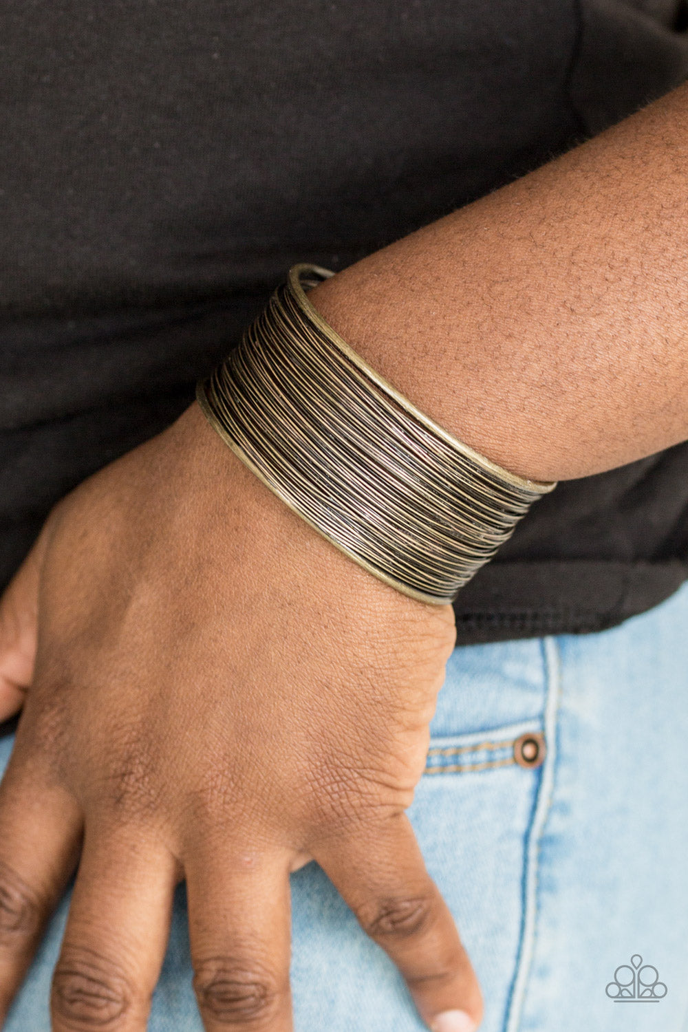 Paparazzi - Wire Warrior - Brass Bracelets  #1121