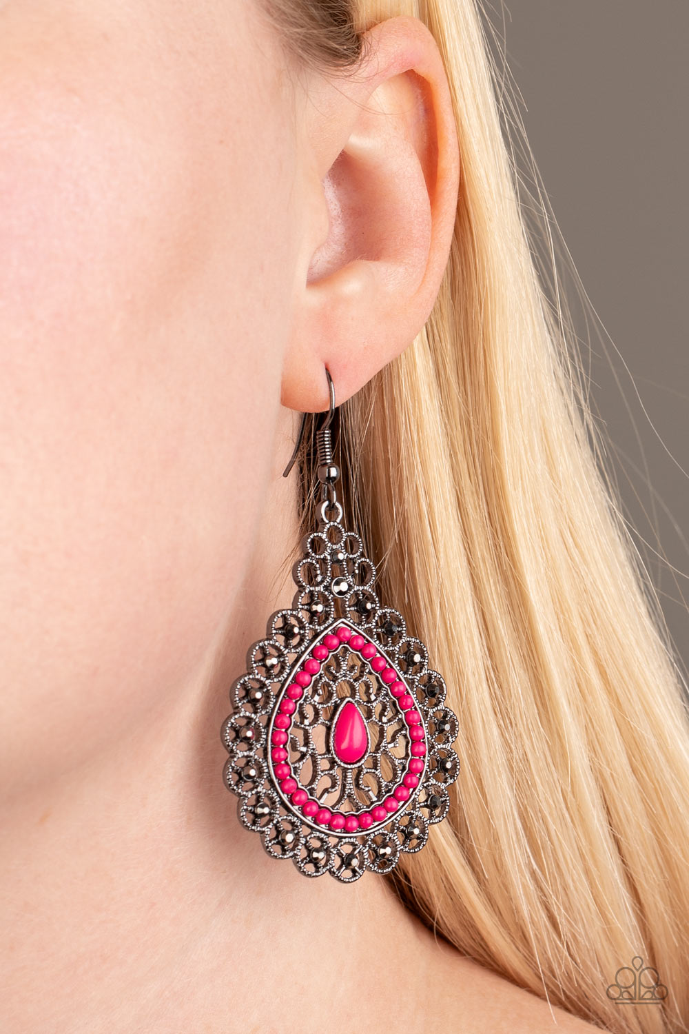 Paparazzi - Carnival Courtesan - Pink Earrings #1262