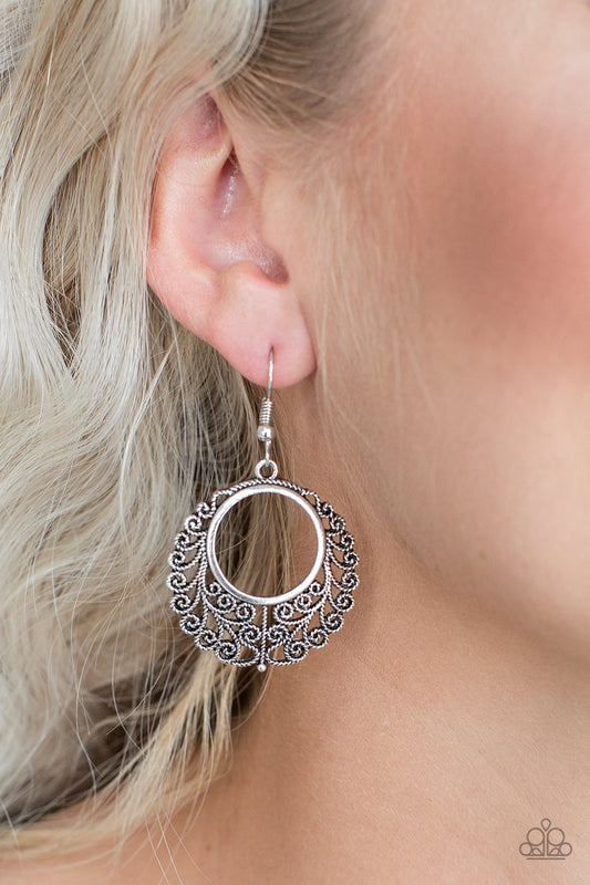 Paparazzi - Grapevine Glamorous - Silver Earrings #1255