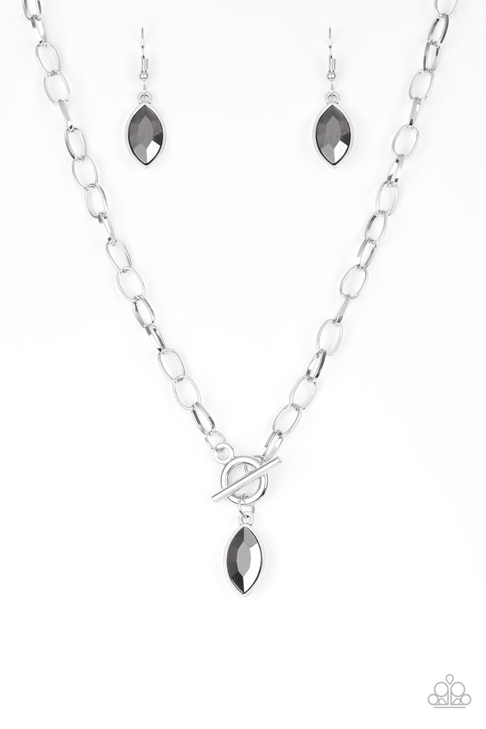 Paparazzi - Club Sparkle - Silver Necklaces  #1524
