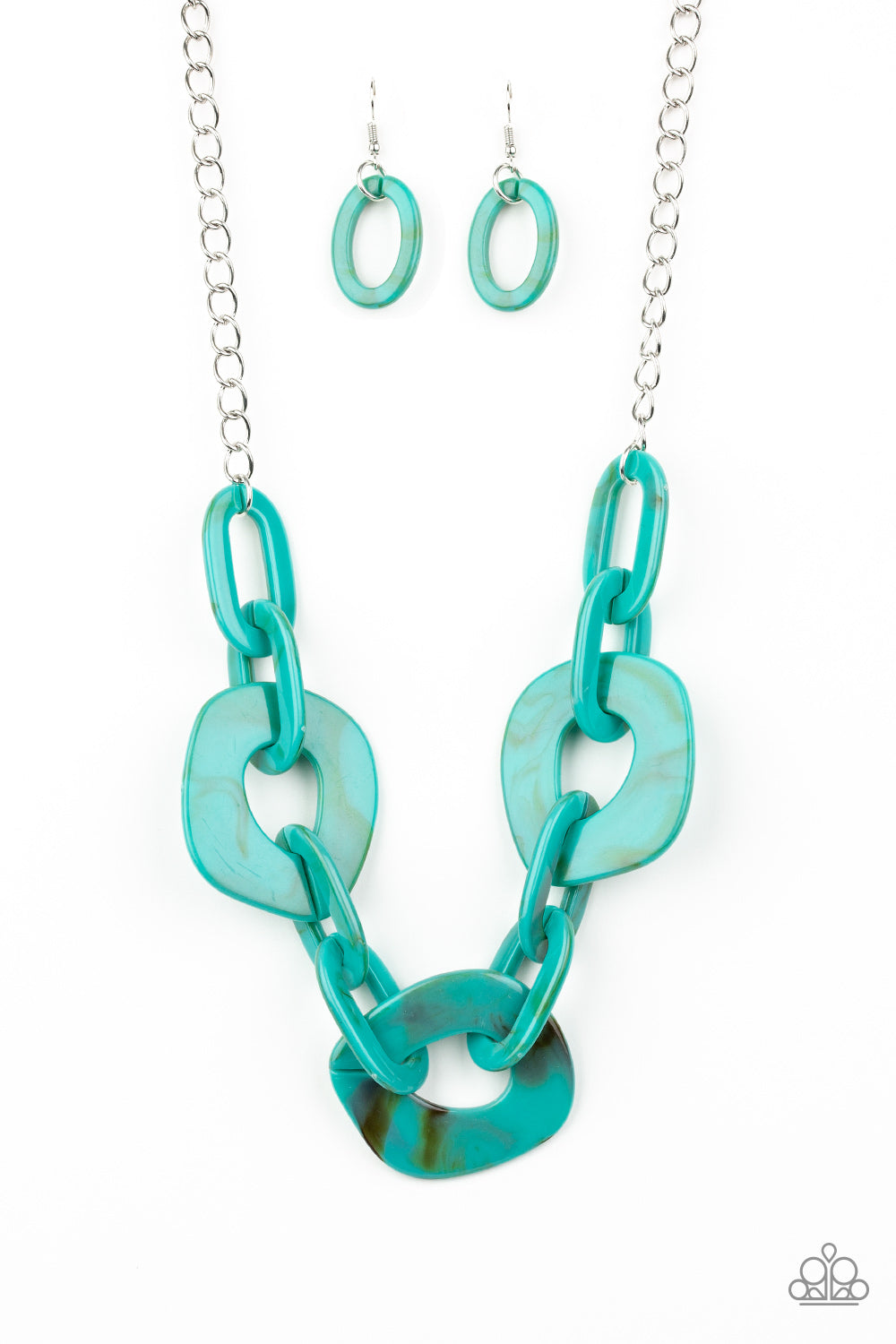 Paparazzi Courageously Chromatic - Blue Necklace #1665