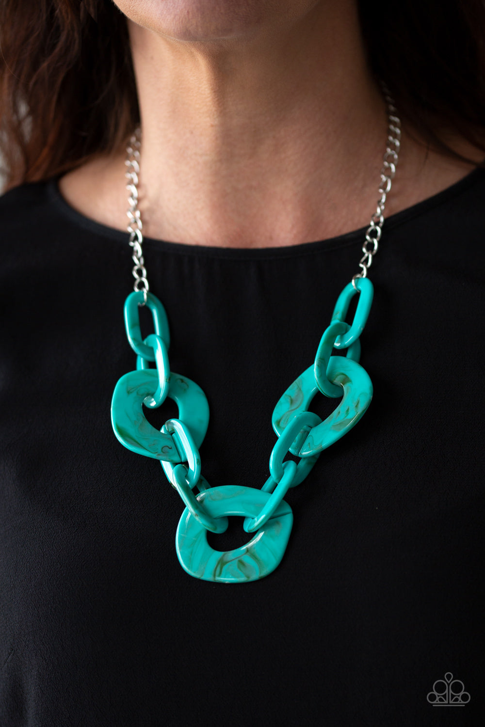 Paparazzi Courageously Chromatic - Blue Necklace #1665