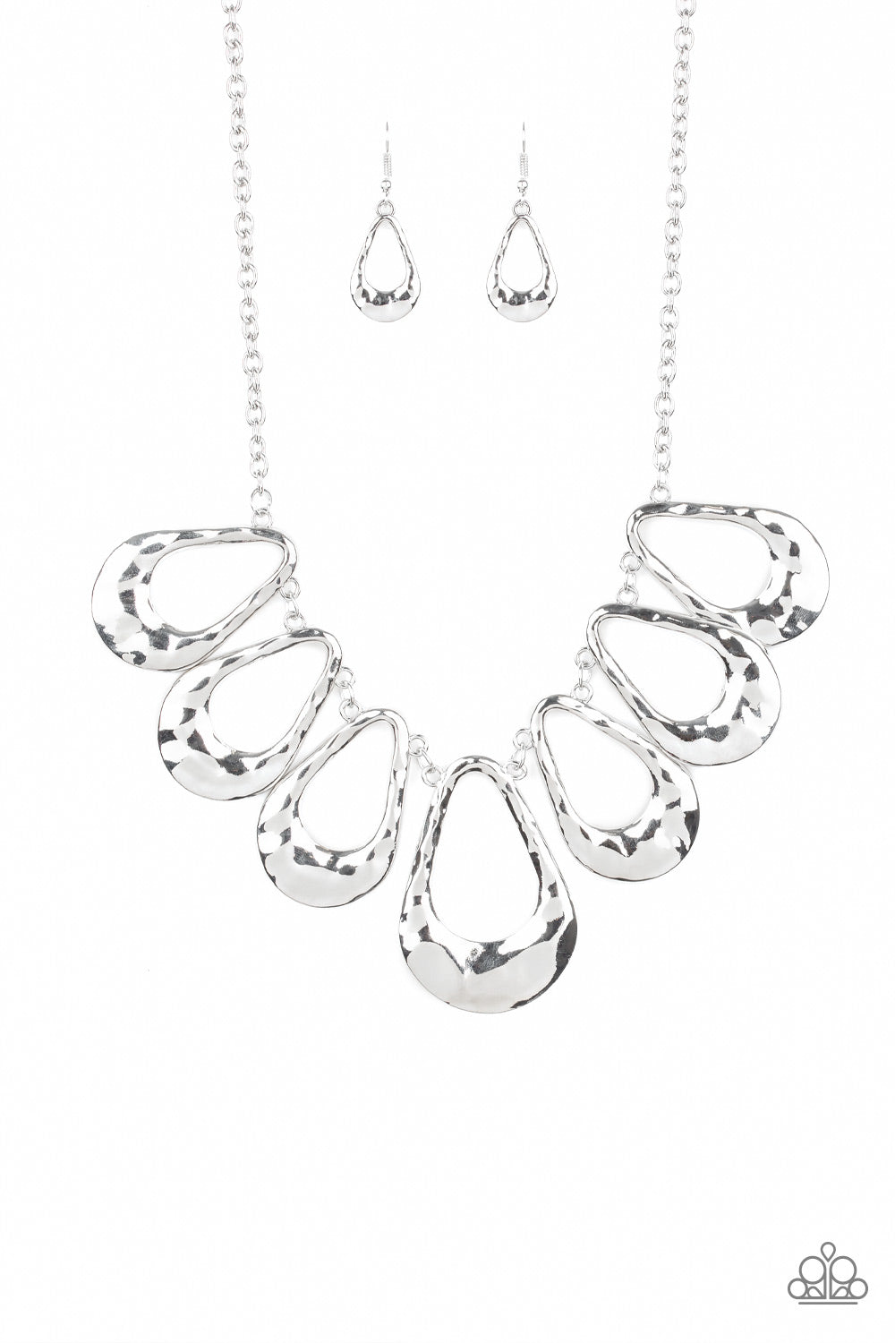 Paparazzi - Teardrop Envy - Silver Necklaces #0229