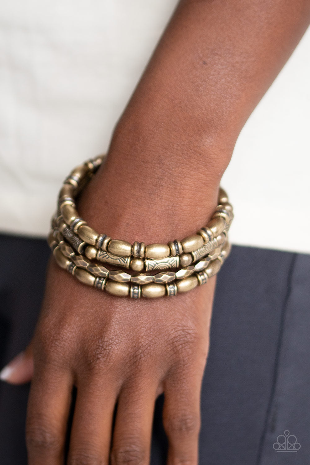 Paparazzi - Texture Throwdown - Brass Bracelet