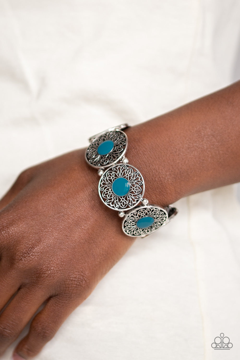 Paparazzi - Painted Garden - Blue Bracelet  #0540