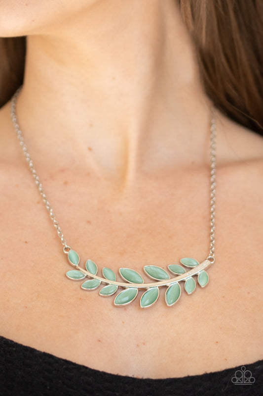 Paparazzi - Frosted Foliage - Green Necklace  #0400