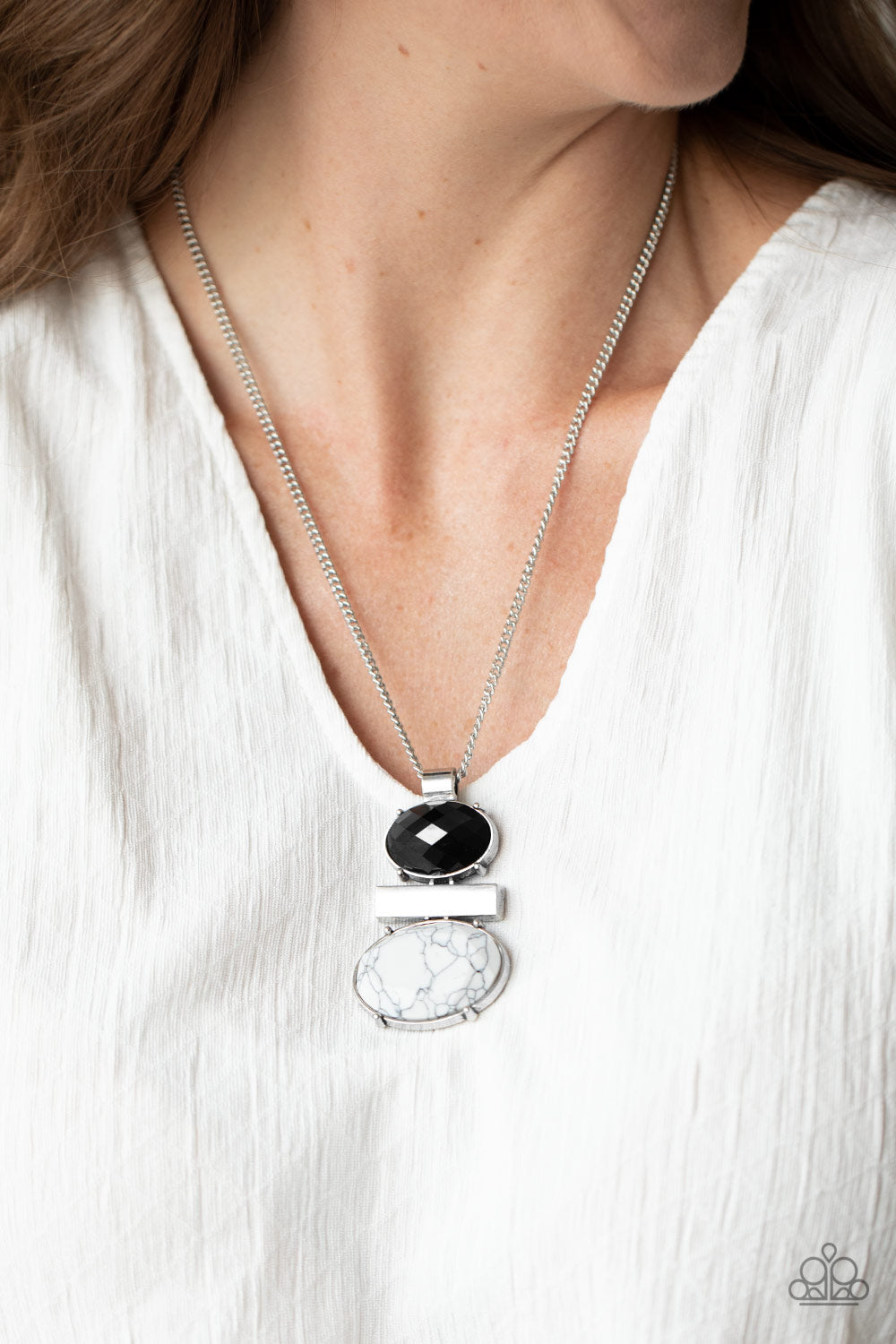 Paparazzi - Finding Balance - Black Necklace  #1509