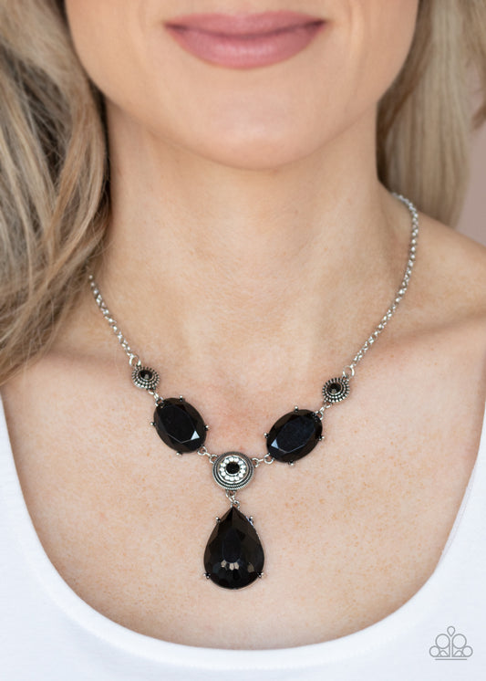 Paparazzi - Heirloom Hideaway - Black Necklace #1626