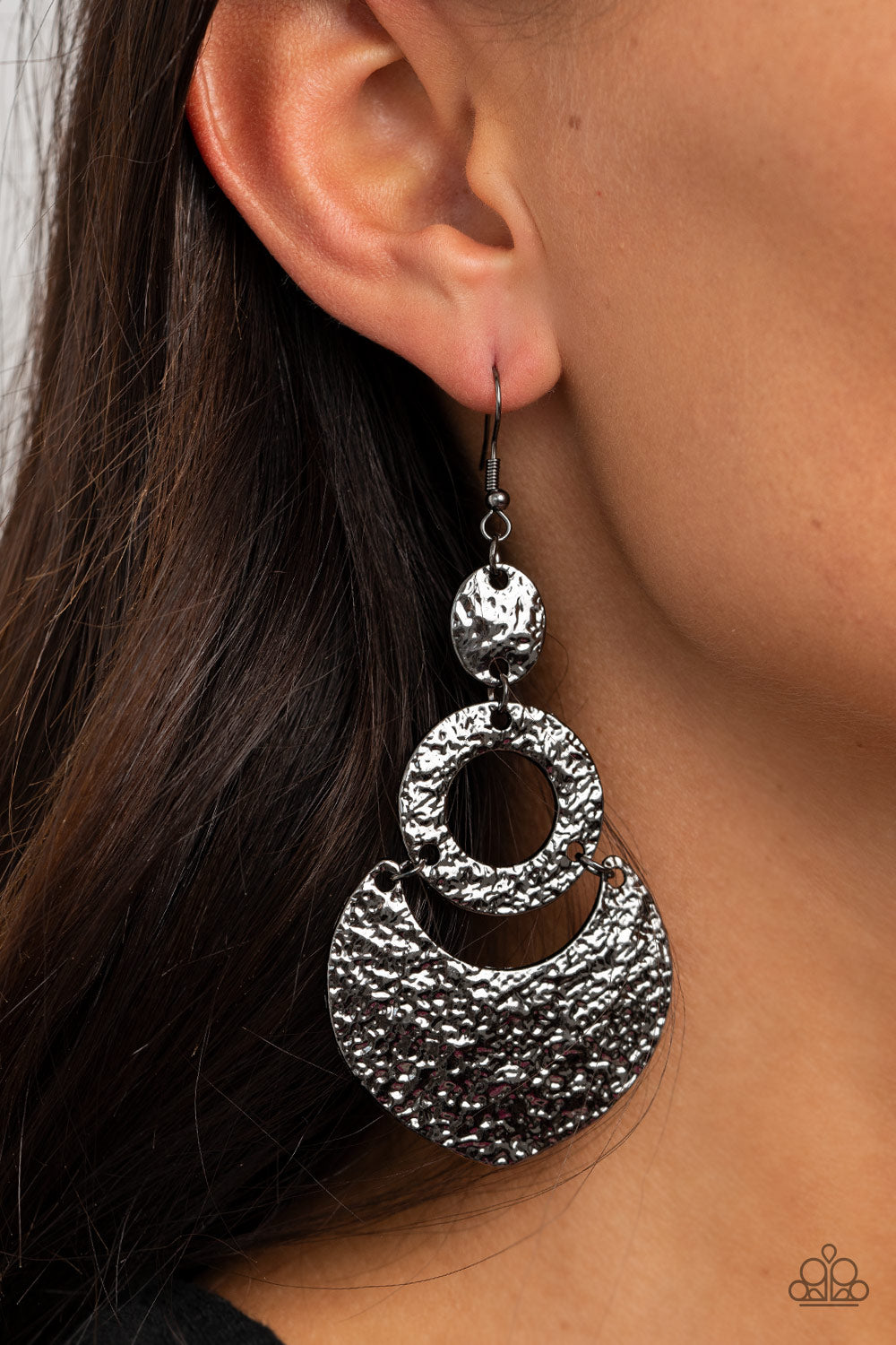 Paparazzi - Shimmer Suite - Black Earrings