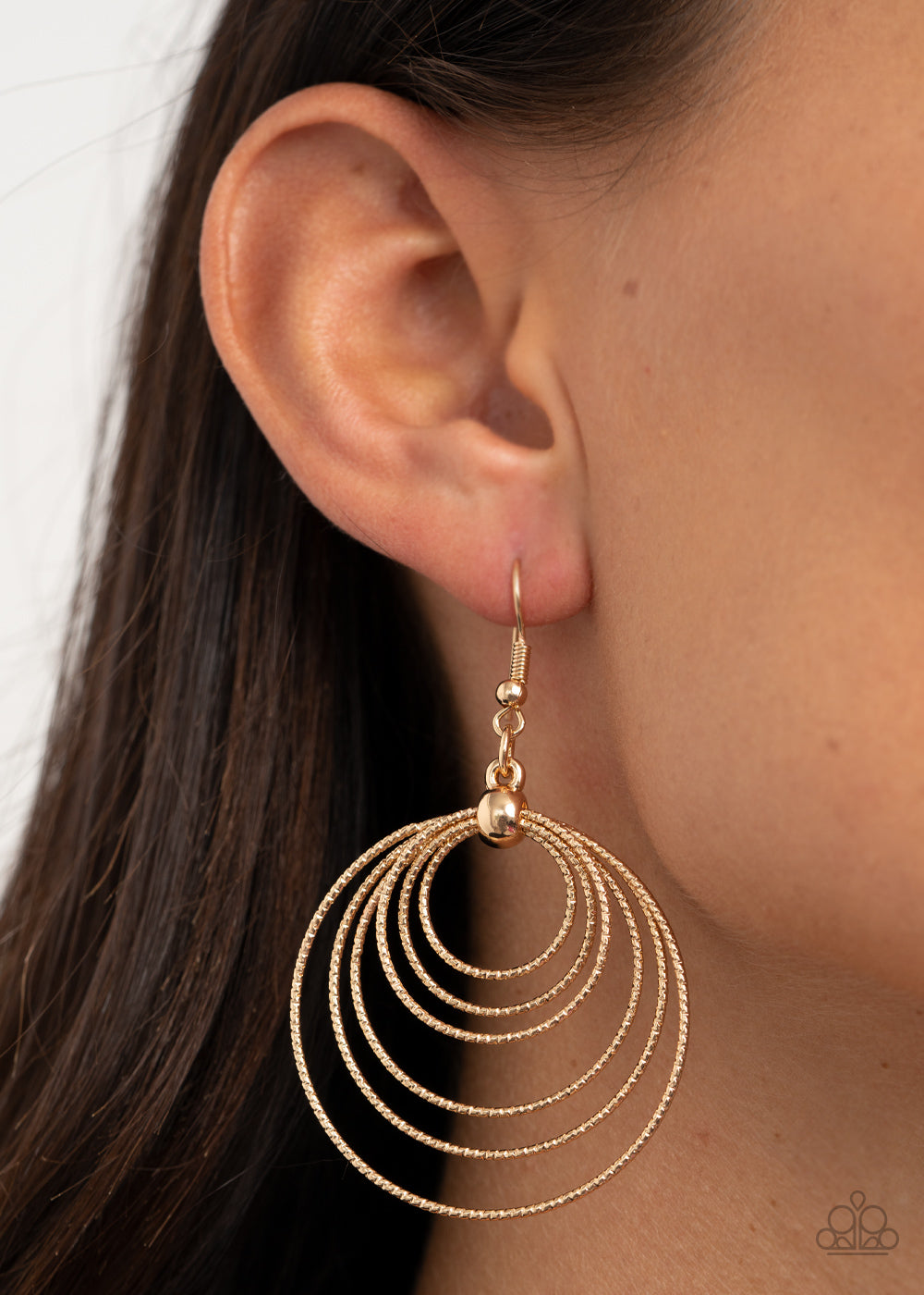 Paparazzi - Elliptical Elegance - Gold Earrings