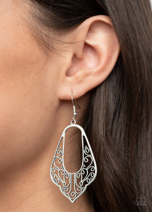 Paparazzi - Grapevine Glamour - Silver Earrings #1274