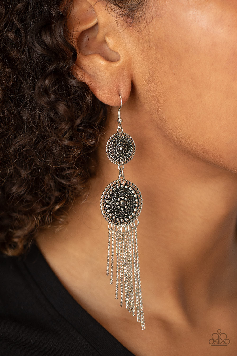 Paparazzi - Medallion Mecca - Silver Earrings