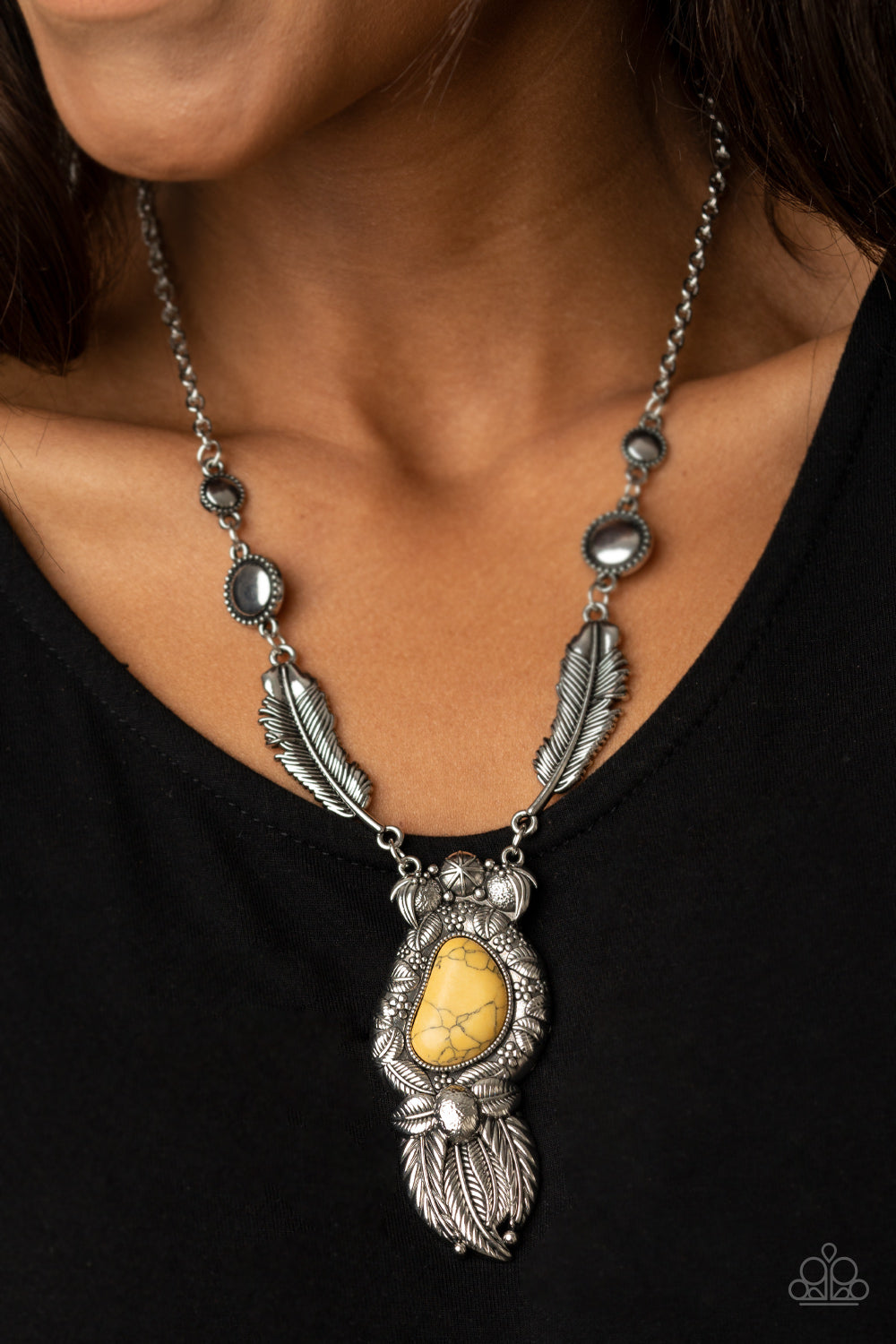 Paparazzi - Ruler of The Roost - Yellow Necklaces  #1310