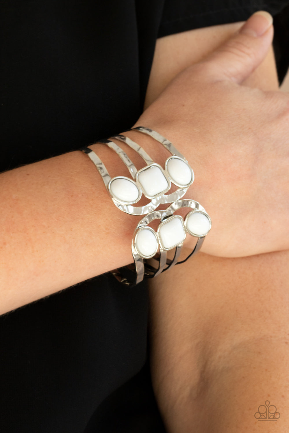 Paparazzi - Mystified - White Bracelet  #1097