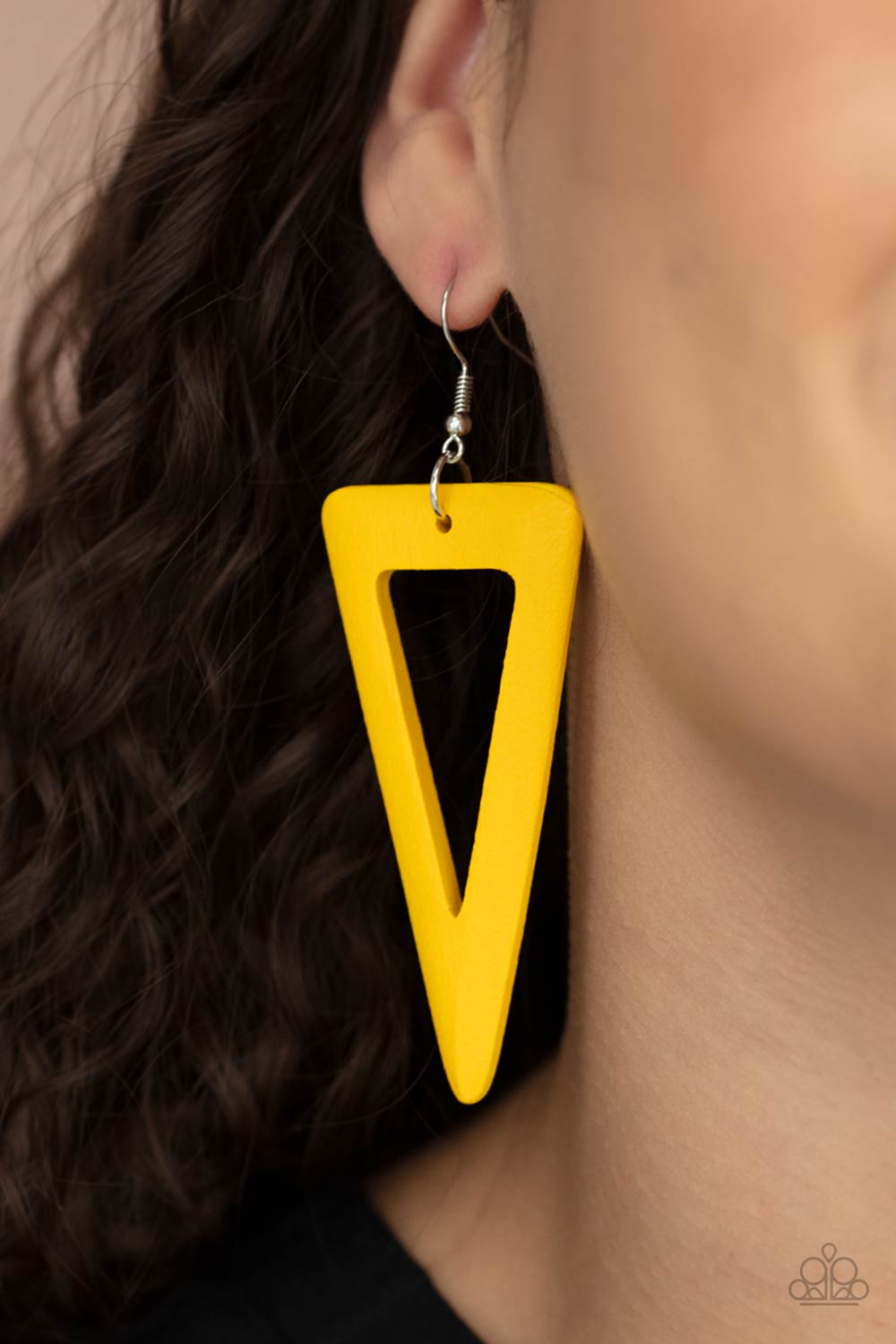 Paparazzi - Bermuda Backpacker - Yellow Earrings W #055