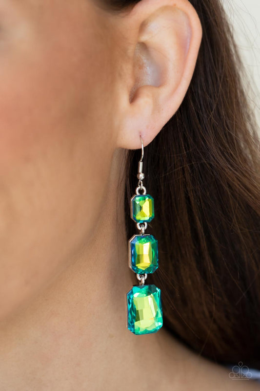 Paparazzi - Cosmic Red Carpet - Green Earrings #0830