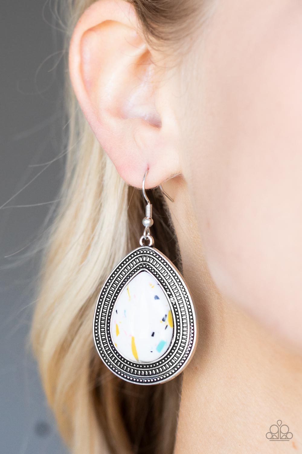 Paparazzi - Terrazzo Tundra - Multi Earrings #0719