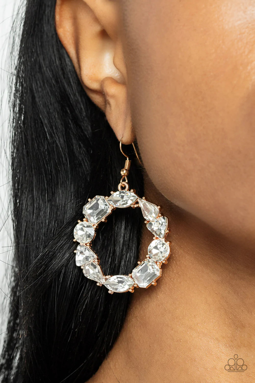 Paparazzi - GLOWING in Circles - Gold Earrings O/D #30