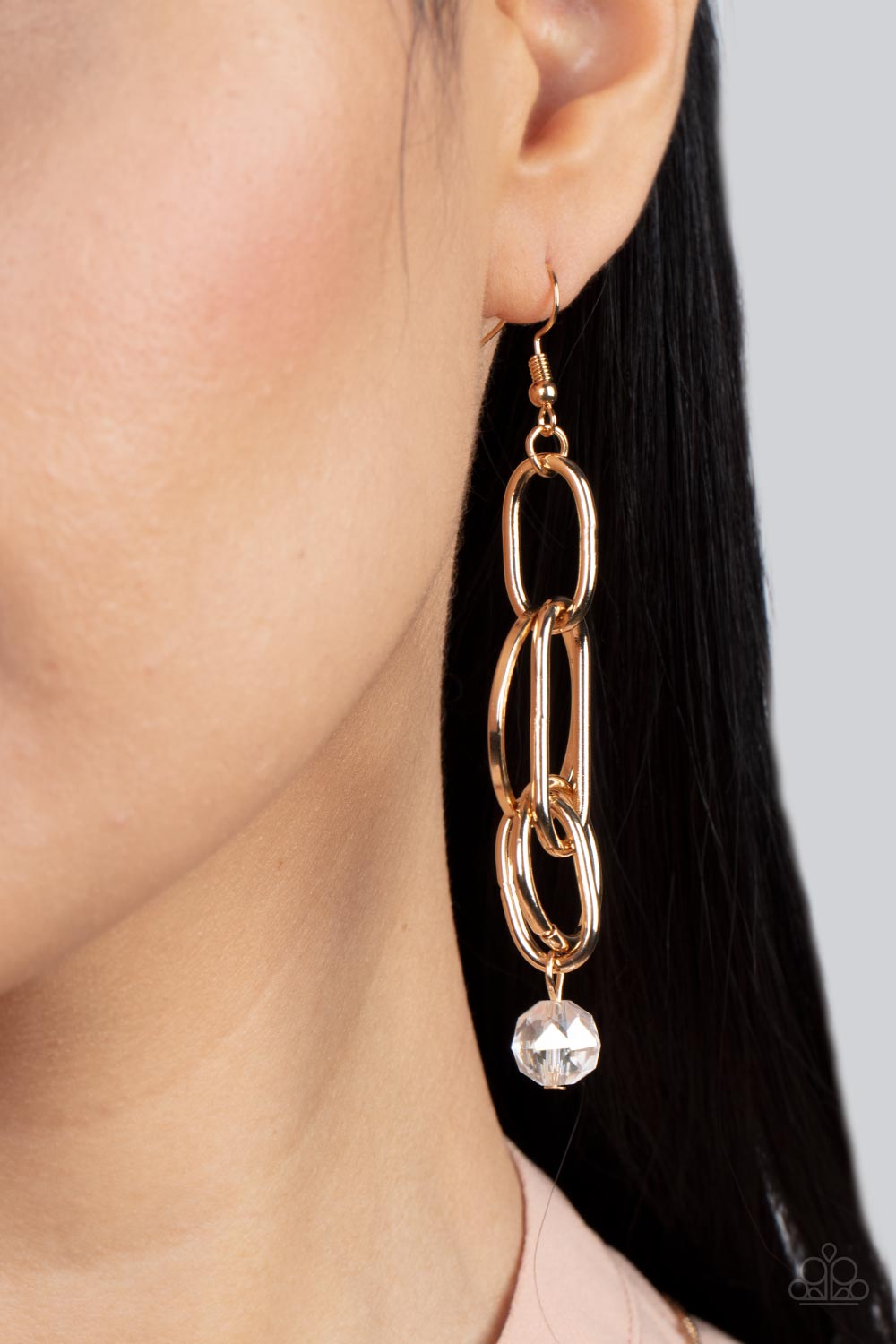 Paparazzi  - Park Avenue Princess - Gold Earrings #0739