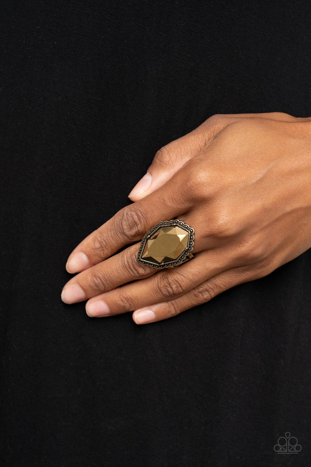 Paparazzi - Avant-GRANDEUR - Brass Rings #R105