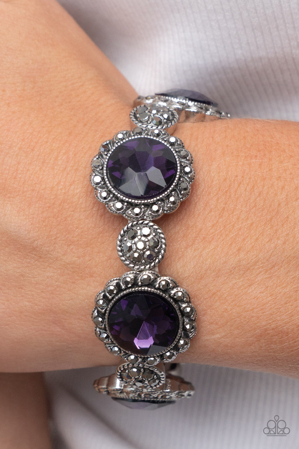 Paparazzi - Palace Property - Purple Bracelets #1226