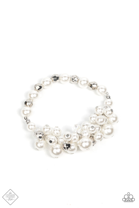 Paparazzi - Elegantly Exaggerated - White Bracelet #0980