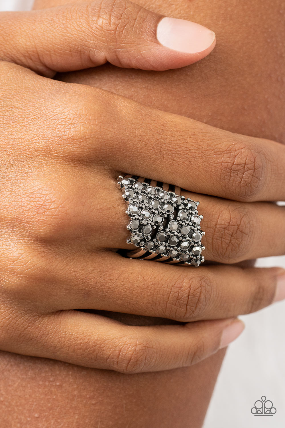 Paparazzi - Slanted Smolder - Silver Rings #R048