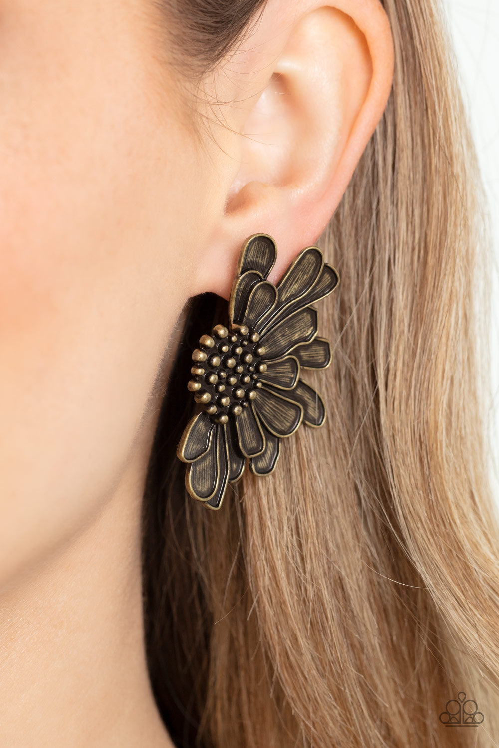 Paparazzi - Farmstead Meadow - Brass Earrings  #1866