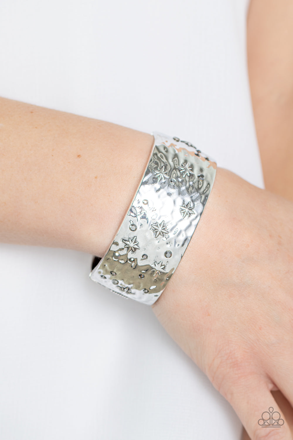 Paparazzi - Across the Constellations - Silver Bracelets  #1138