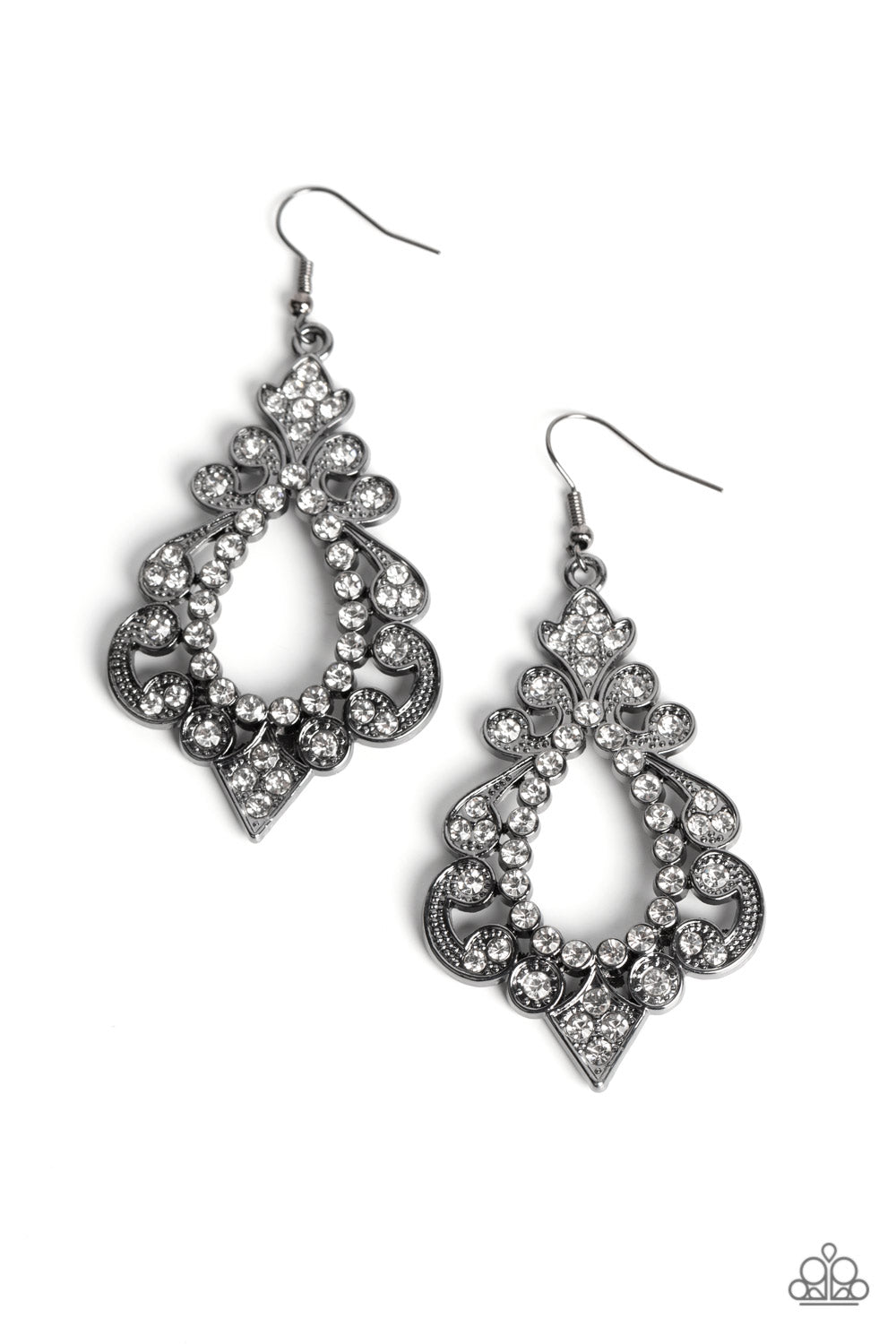 Paparazzi - Fit for a DIVA - Black Earrings  #2075