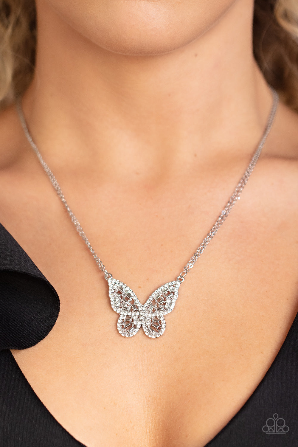 Paparazzi - Baroque Butterfly - White Necklaces  #1556