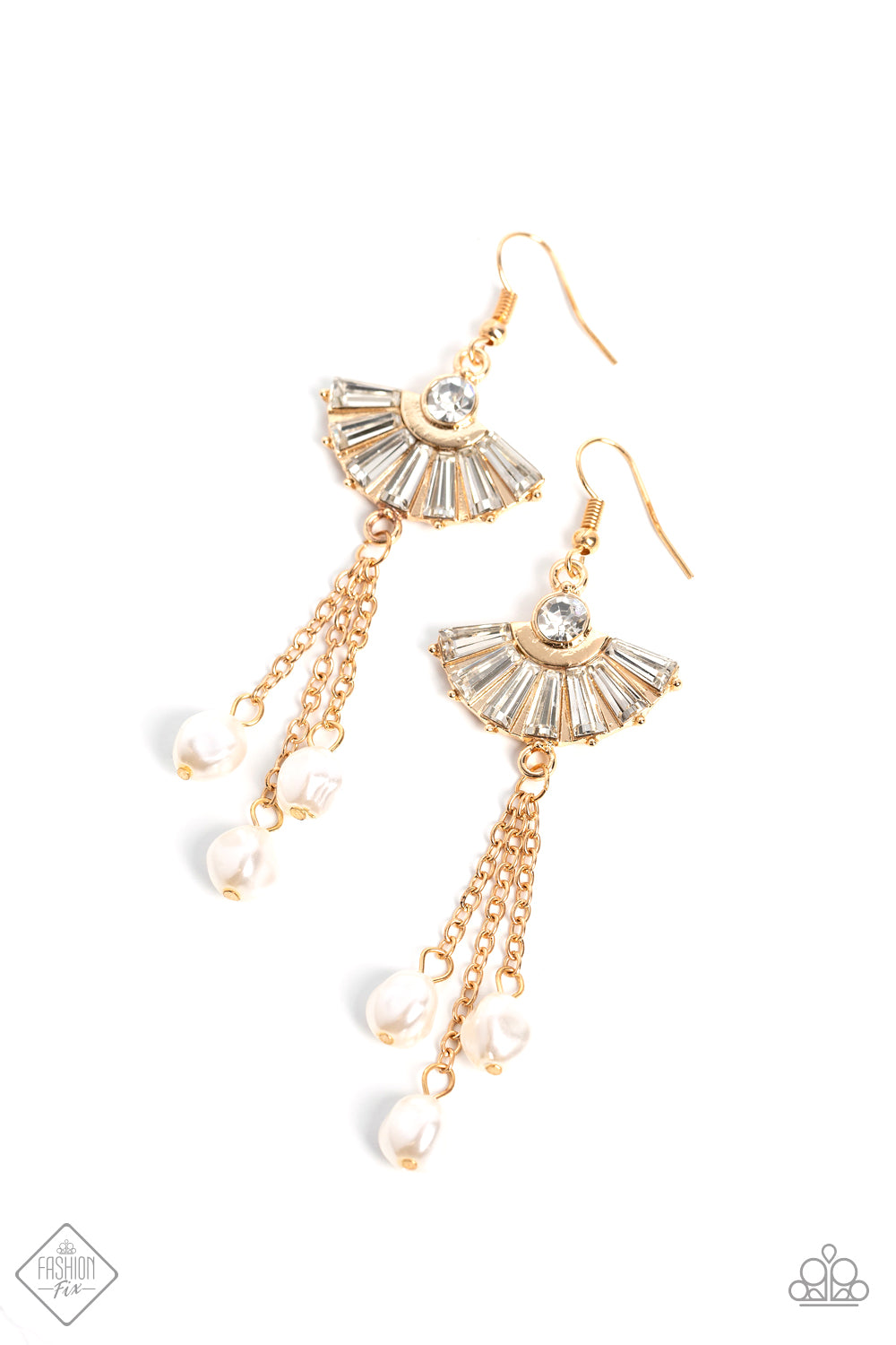 Paparazzi - London Season Lure - Gold Earrings