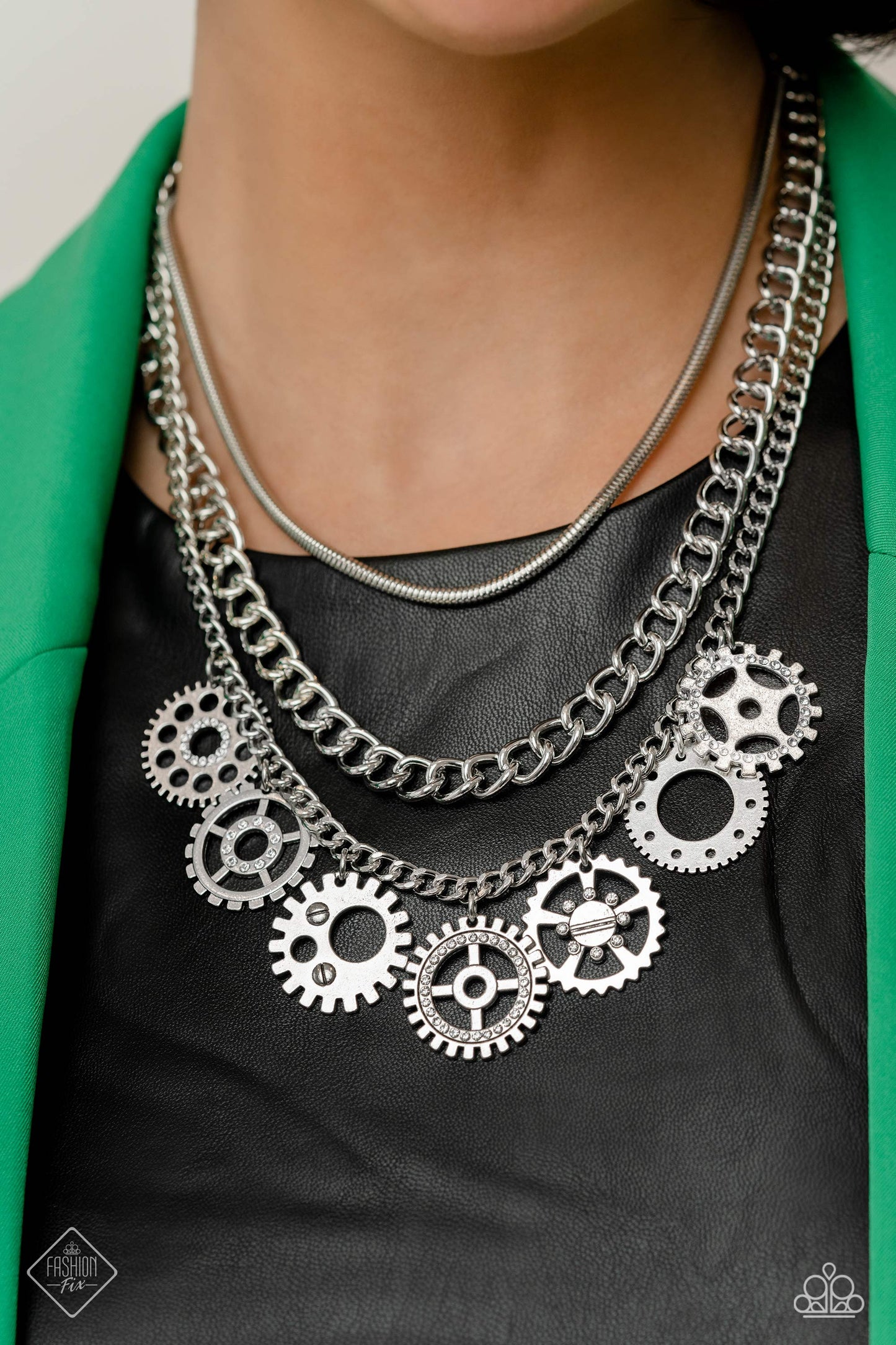 Paparazzi - Running Out of STEAMPUNK - White Necklaces #2106