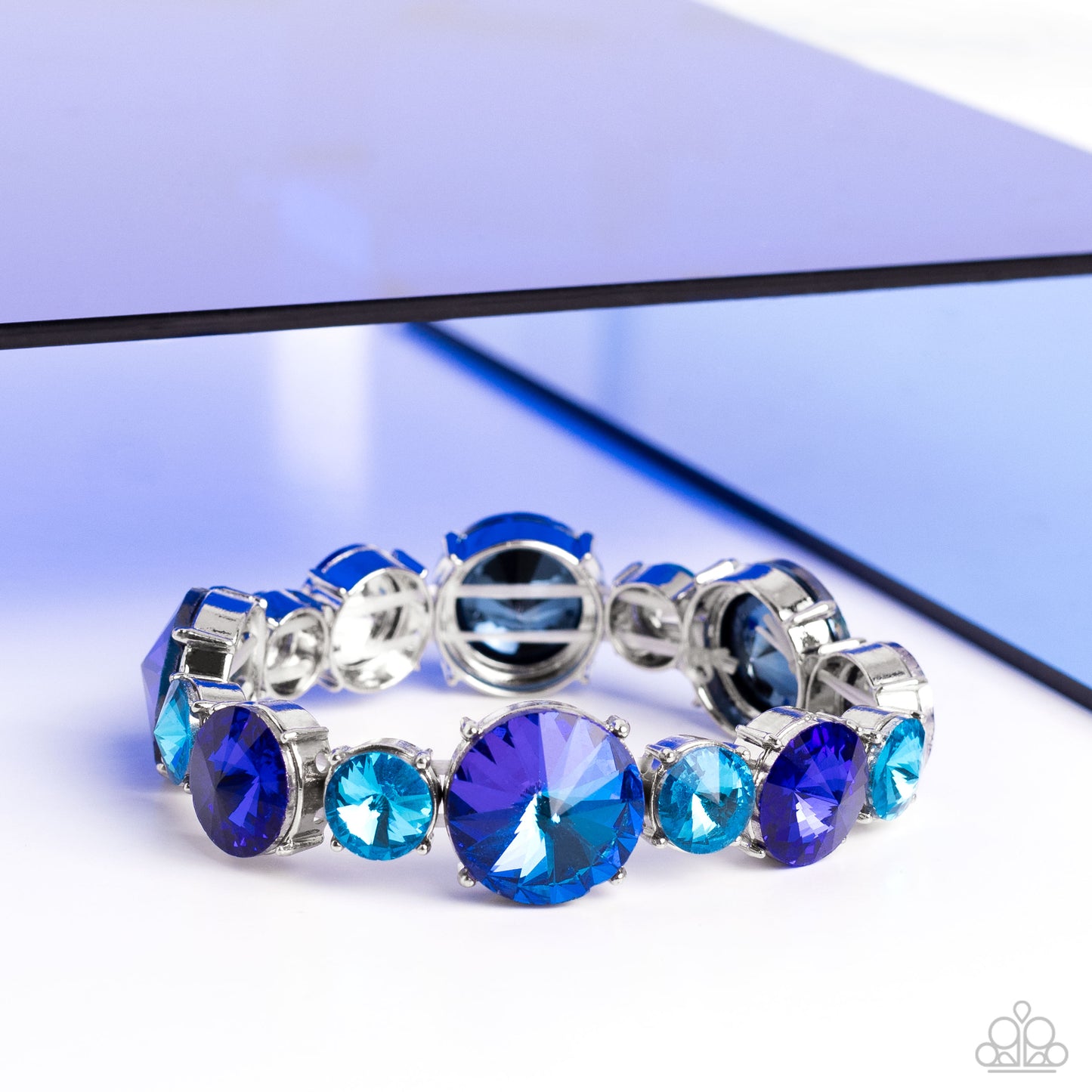 Paparazzi - Refreshing Radiance - Blue Bracelets #0578