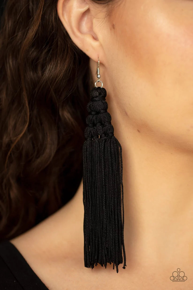 Paparazzi - Magic Carpet Ride - Black Earrings #2039